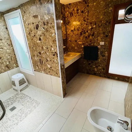 Atico Costa Adeje شقة