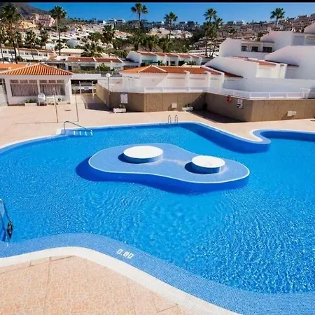 Atico Costa Adeje أذيخي