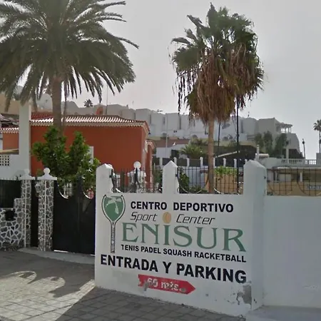Atico Costa Adeje أذيخي